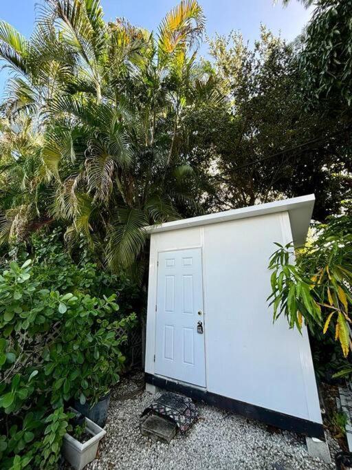 Quiet & Centrally Located House - Private Parking, Laundry And Storage For Luggage ไมอามี ภายนอก รูปภาพ